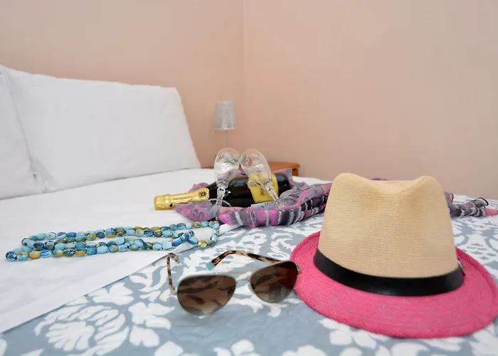 Elegant Near The Апартаменты Неа-Перамос